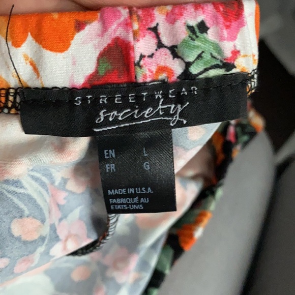 Summer dress stretchy material very soft belted - Picture 2 of 2